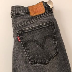Levi’s 501 Skinny in Black Coast